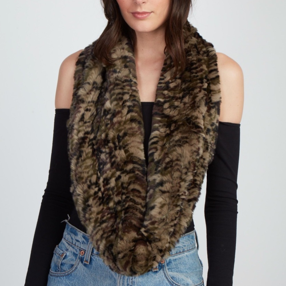 Jocelyn Rabbit Scarf-Camo